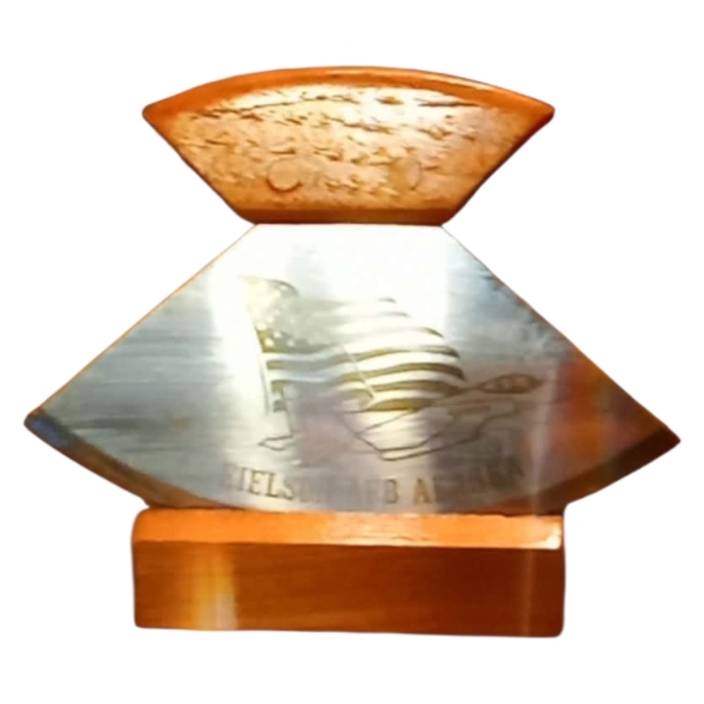 Alaskan Ulu knife with a wooden tabletop stand!